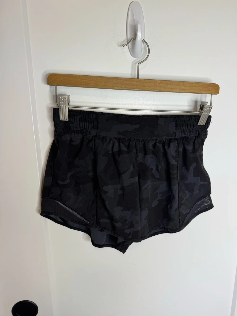 lululemon athletica lightweight running